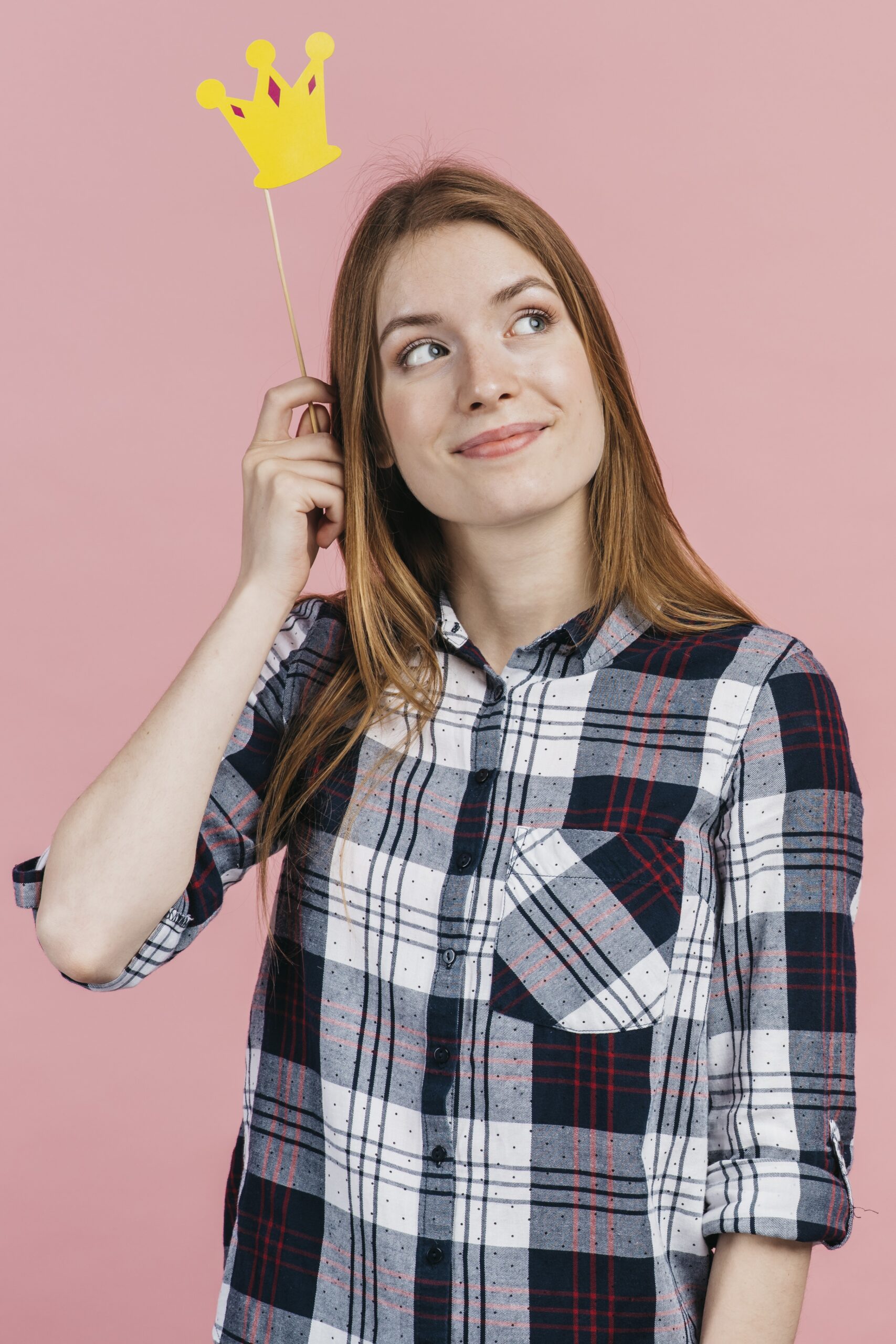 woman-holding-fake-crown-with-copy-space