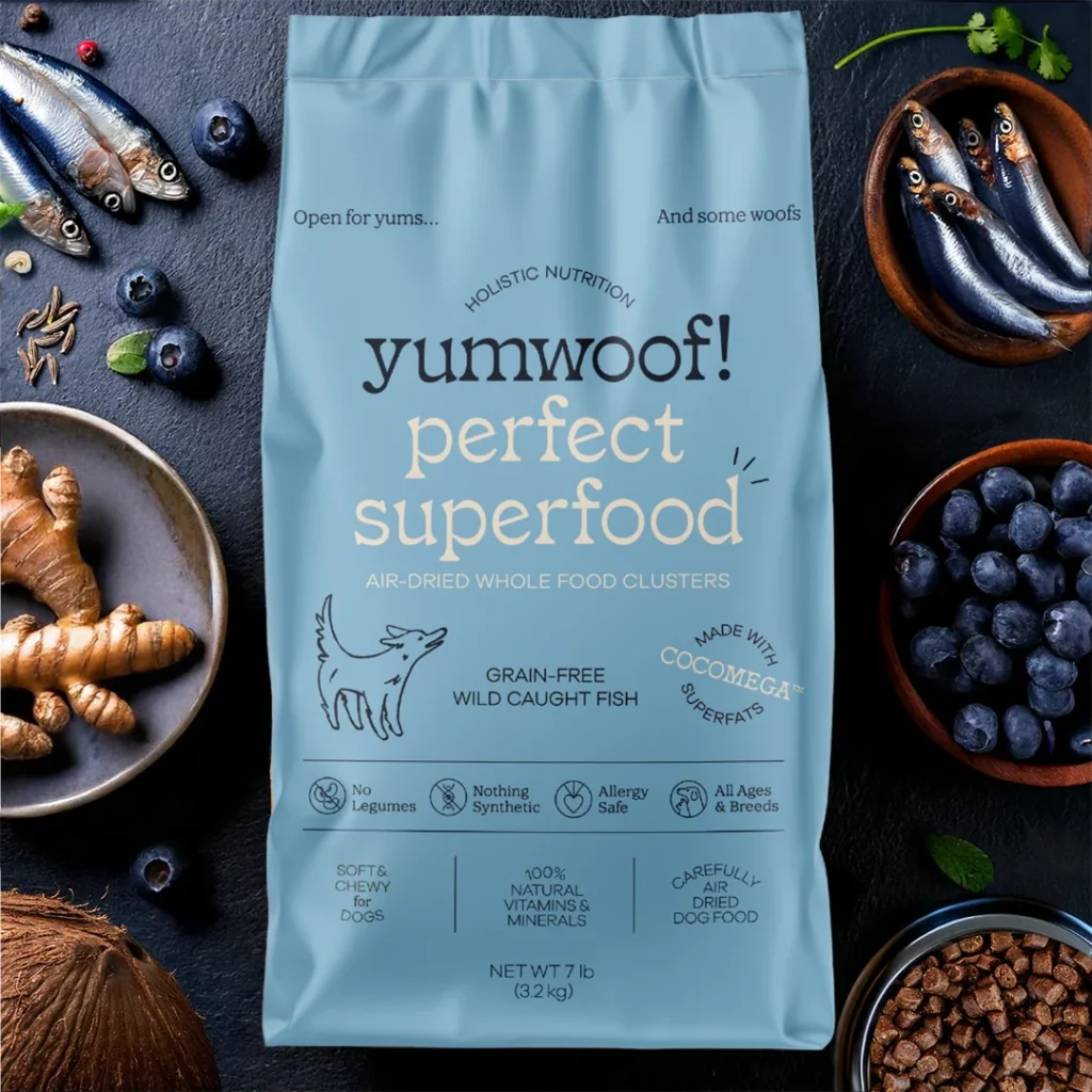Yumwoof Low-Carb Dog Food presents an innovative approach to pet nutrition, addressing the growing concerns among pet owners regarding starch-heavy diets.
