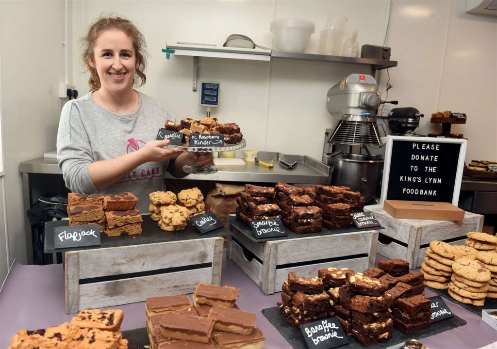 Simply Cake Co was founded in 2017 by Susie Lemon in the picturesque town of King's Lynn, Norfolk, UK, the brand was born from a passionate mission to change the dessert landscape.