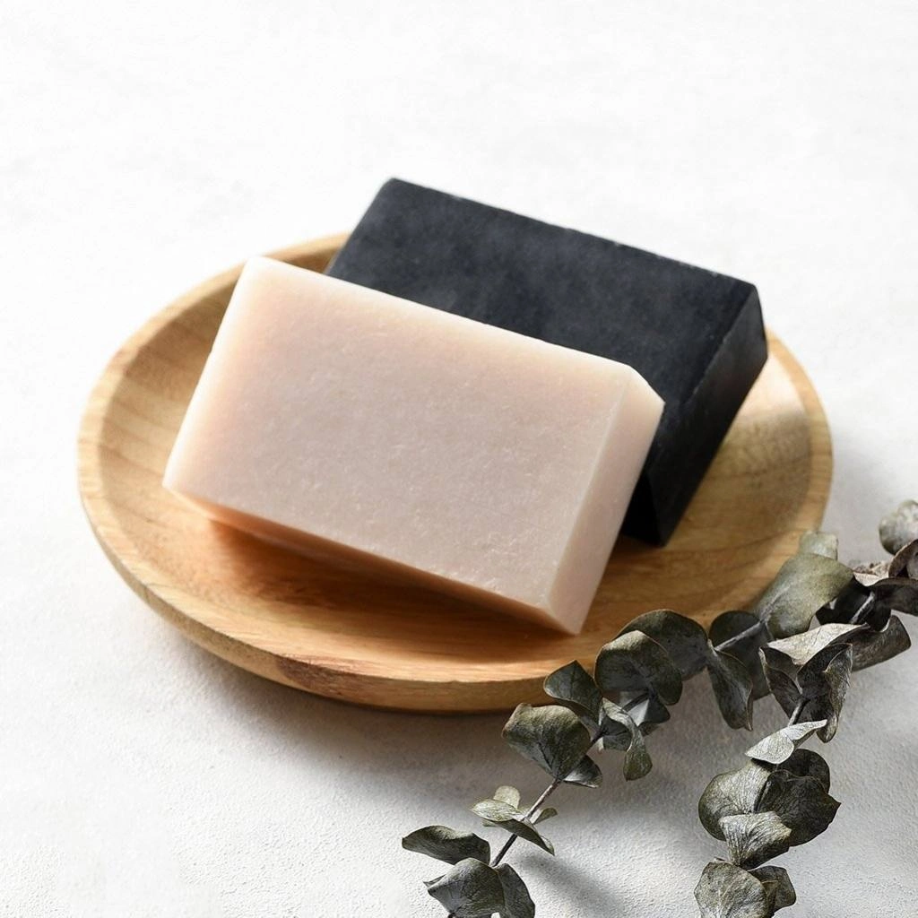 The traditional Safety Razor, a classic shaving tool passionately championed by the brand, is currently making a significant and welcome comeback as the ultimate sustainable alternative to disposable plastic razors that contribute so heavily to landfill sites.